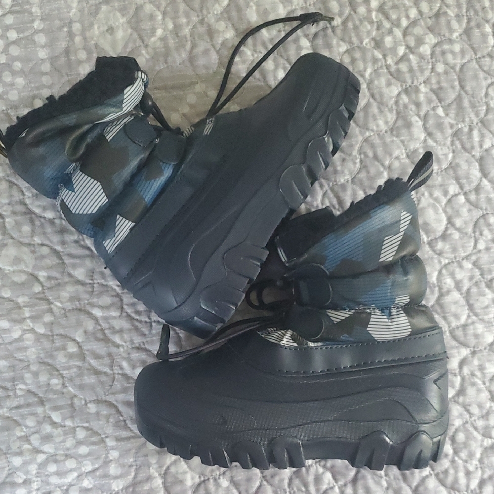 Kids Winter Boots - Black and Blue